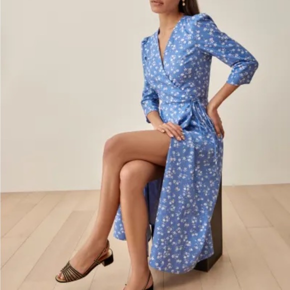 NWT Reformation Blue Floral Wrap Hilltop Dress - Picture 2 of 8